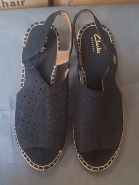 Clarks Petrina Gail Wedge Womens Sandals Size 9